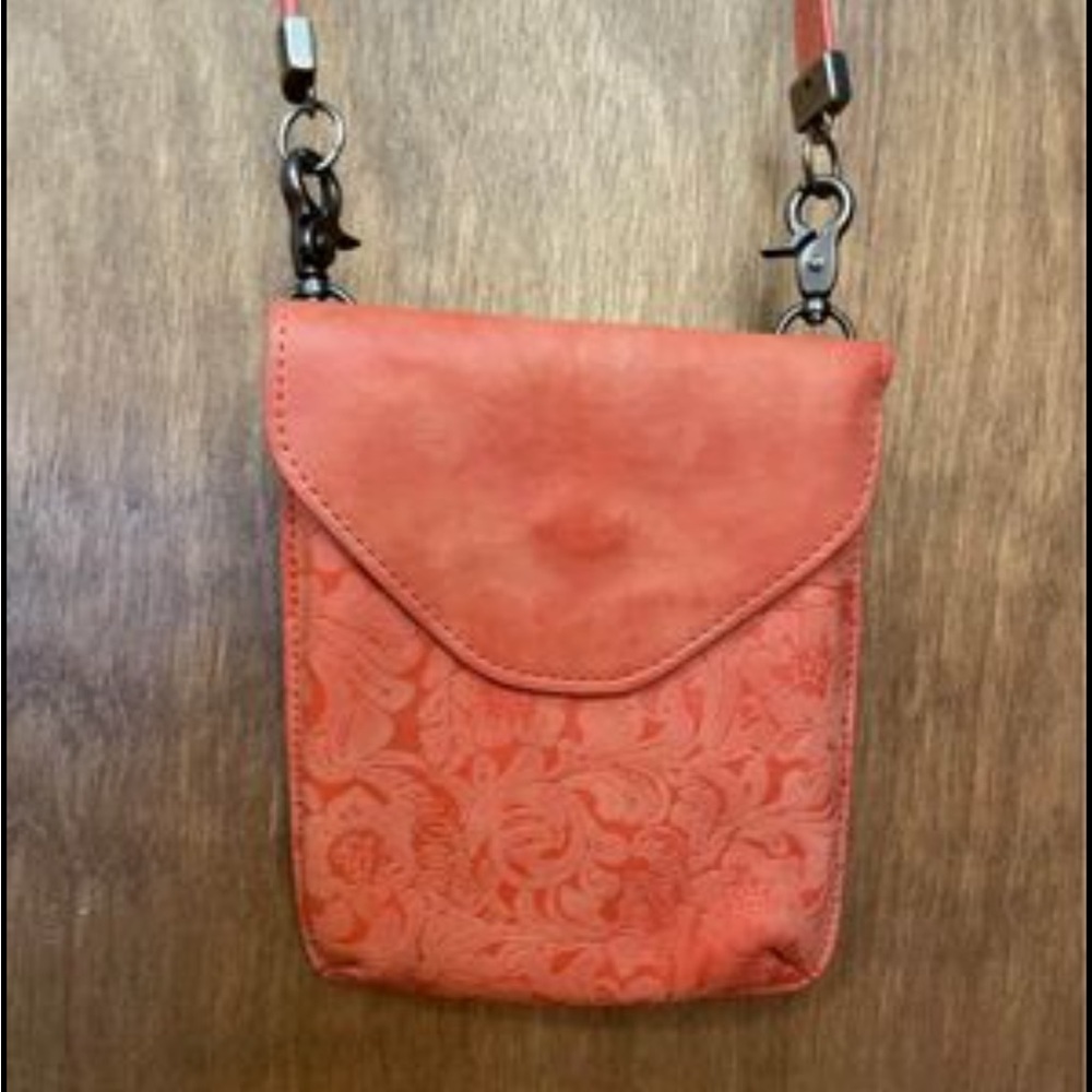 Western crossbody